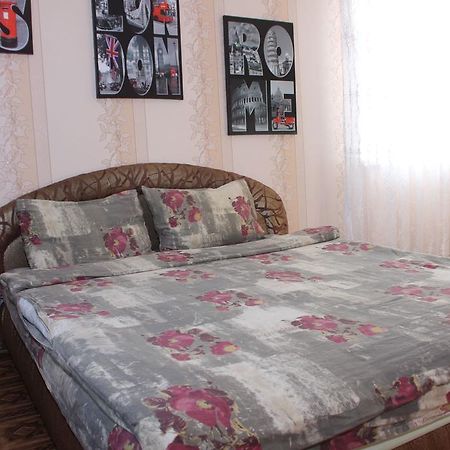 Apartment On Kursova 3A Bila Tserkva Luaran gambar